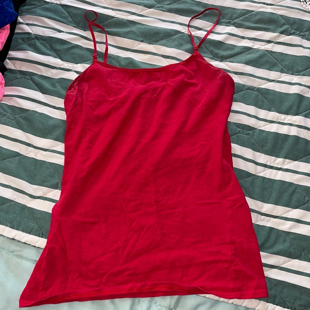 Tank top with adjustable straps